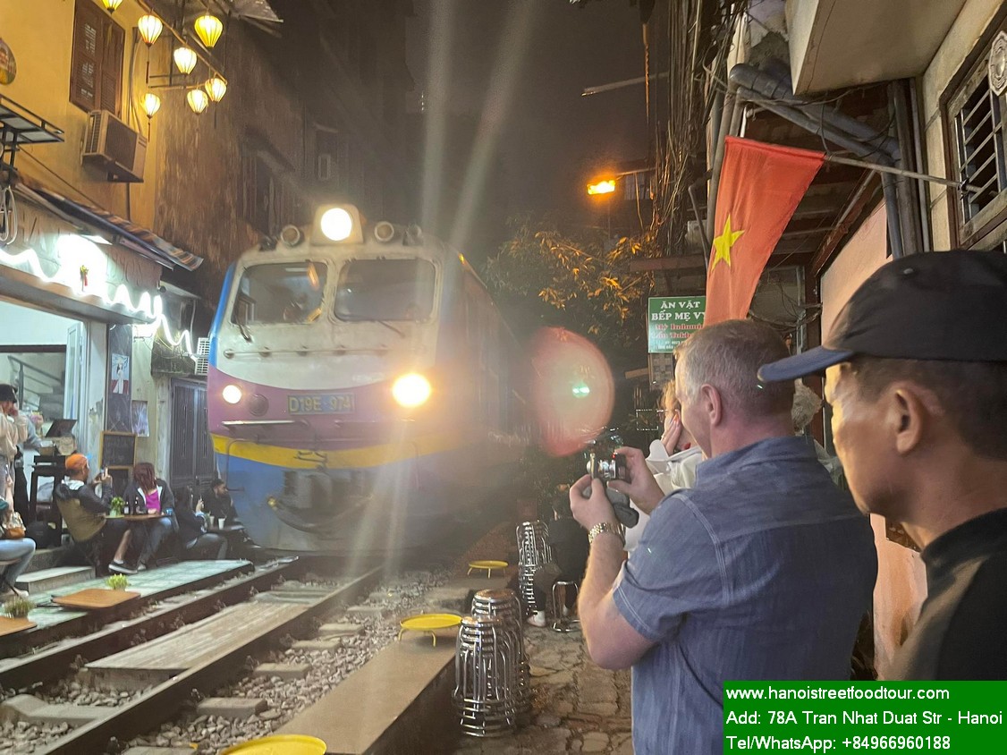 Seafood Tours Hanoi Vietnam